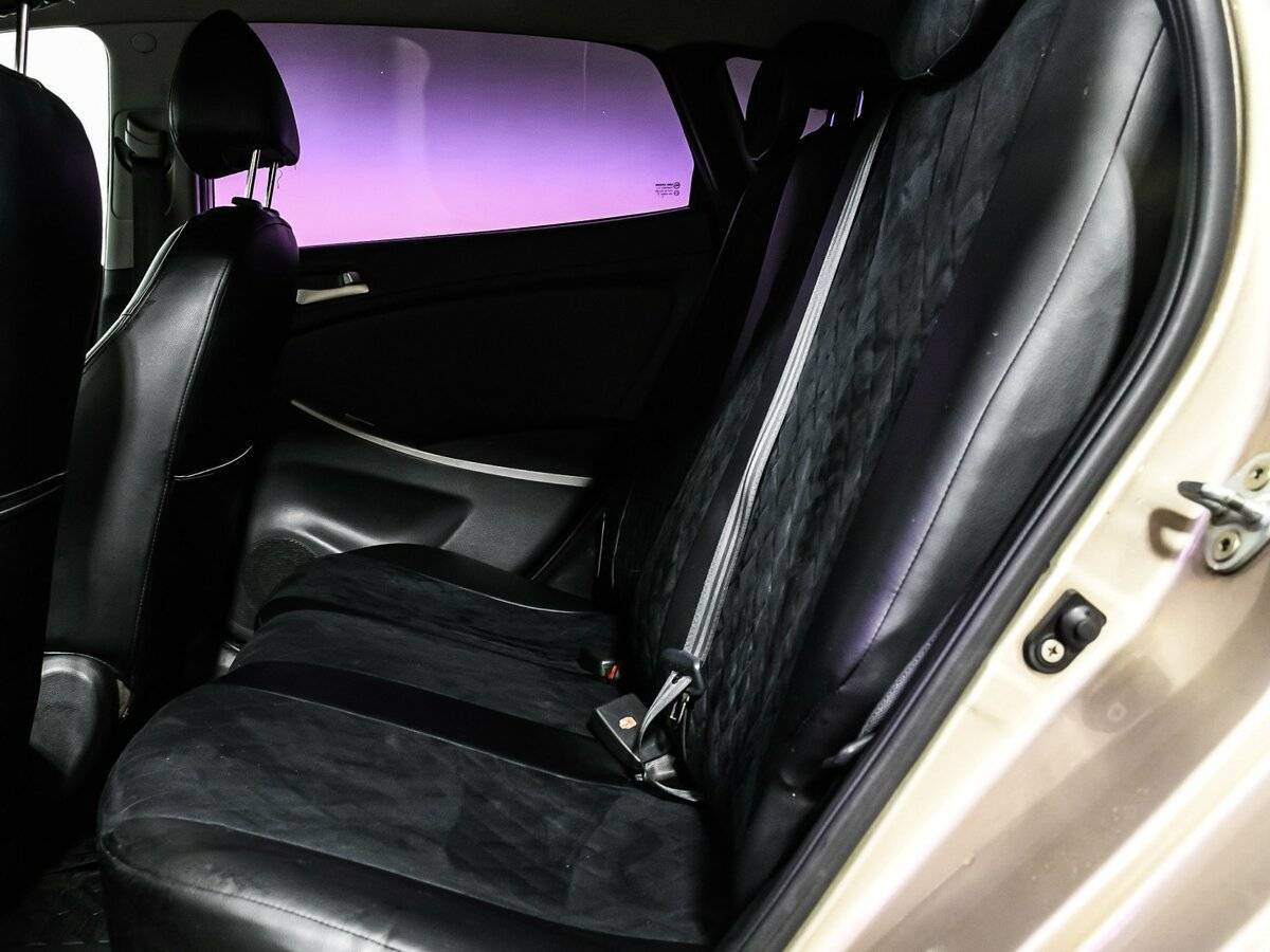 Купить Hyundai Solaris с пробегом. Фото: #11