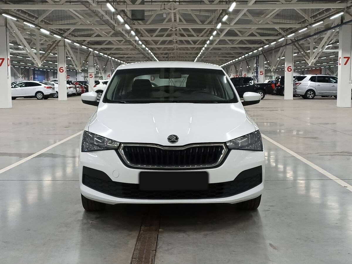 Купить Skoda Rapid с пробегом. Фото: #1