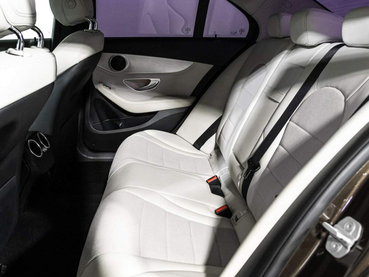 Купить Mercedes-Benz C-Класс с пробегом. Фото: #9