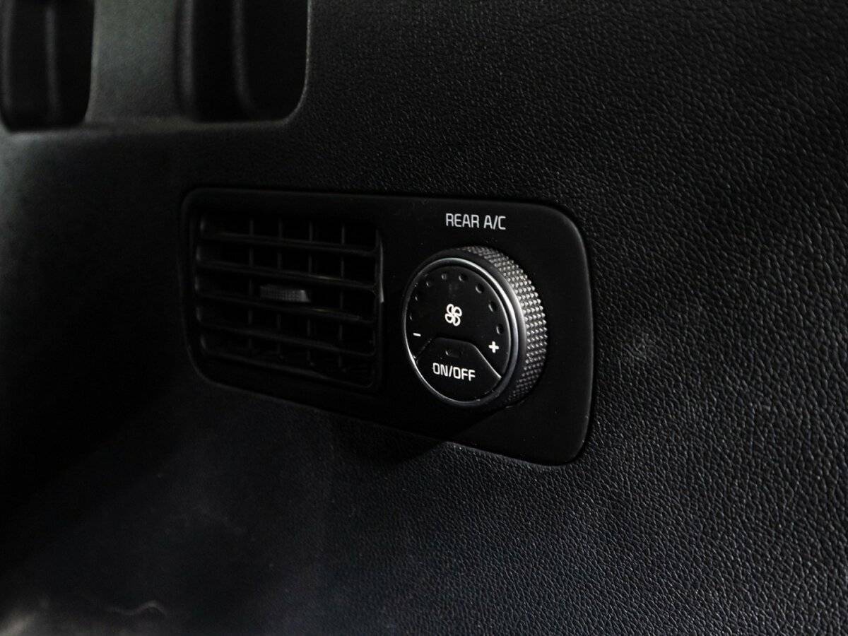 Купить Kia Sorento с пробегом. Фото: #16