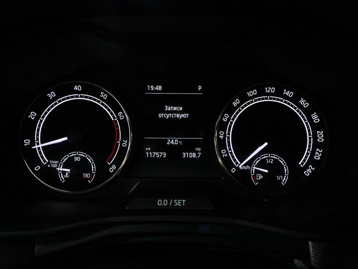 Купить Skoda Rapid с пробегом. Фото: #11