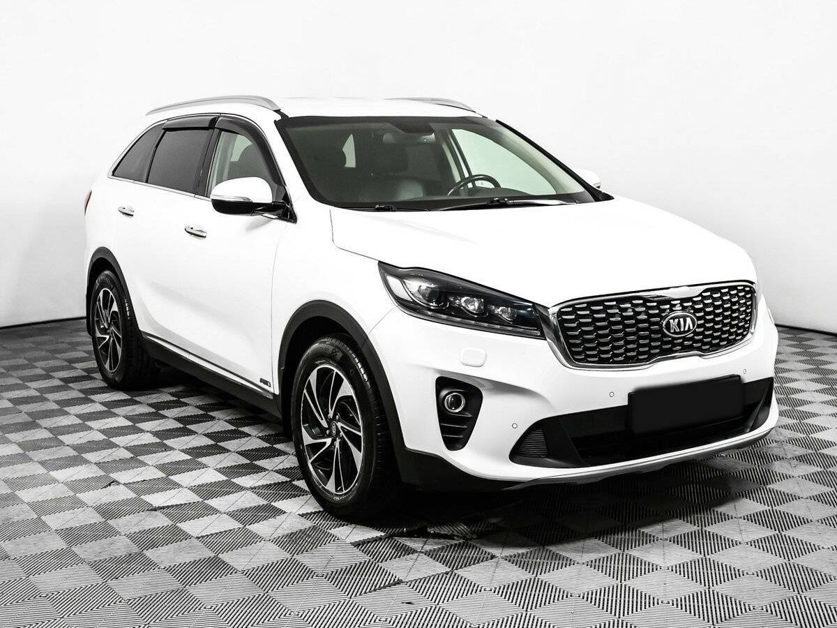 Купить Kia Sorento с пробегом. Фото: #2