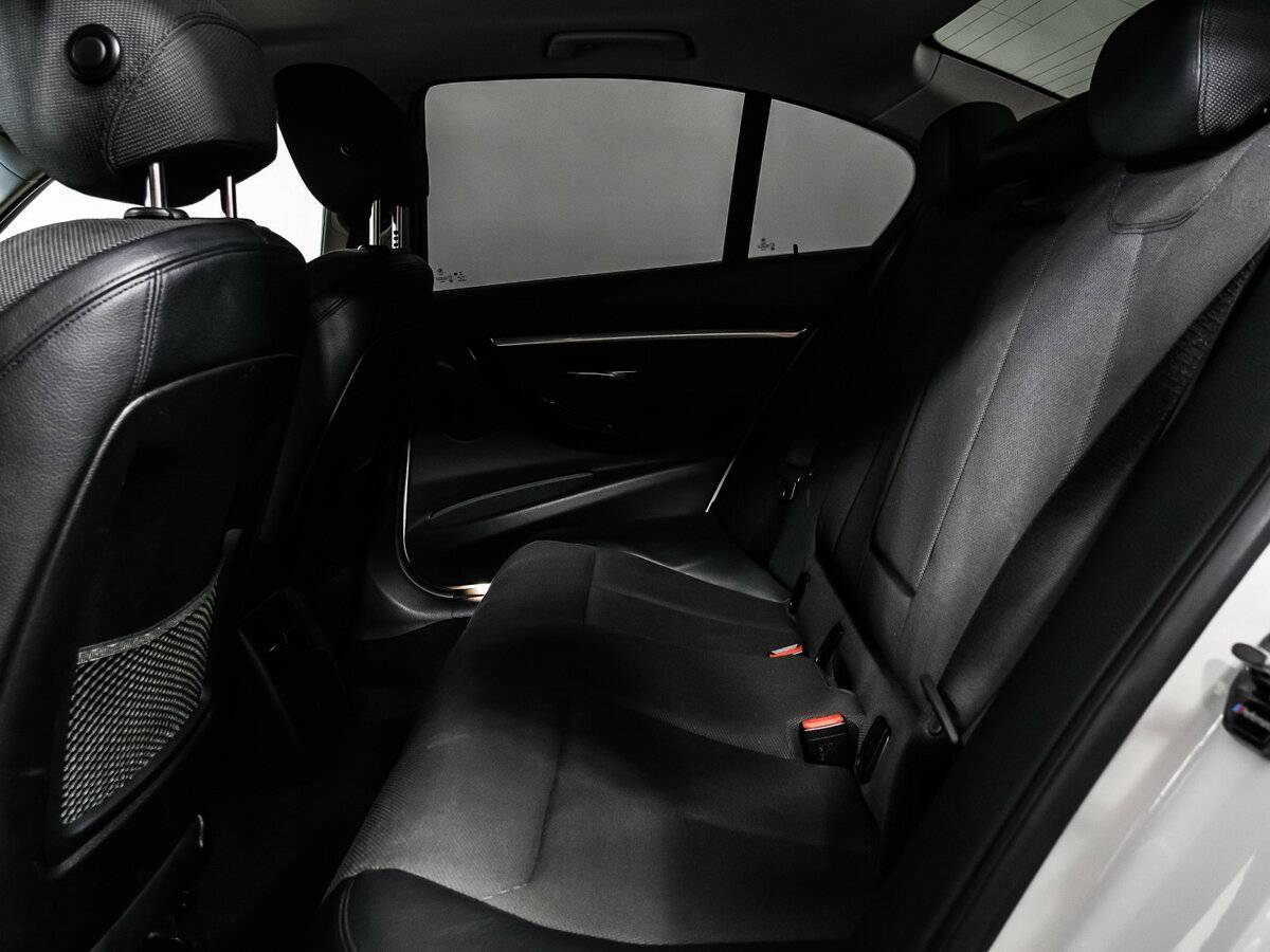 Купить BMW 3 серии с пробегом. Фото: #12