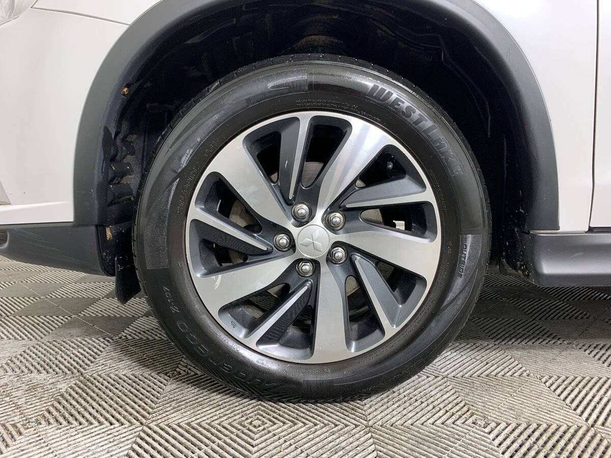 Купить Mitsubishi ASX с пробегом. Фото: #8