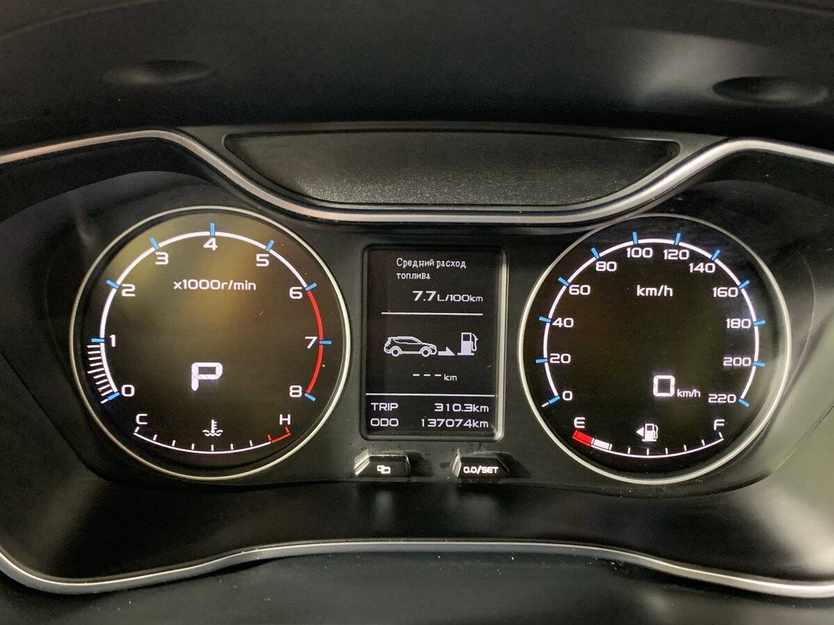 Купить Geely Emgrand X7 с пробегом. Фото: #13