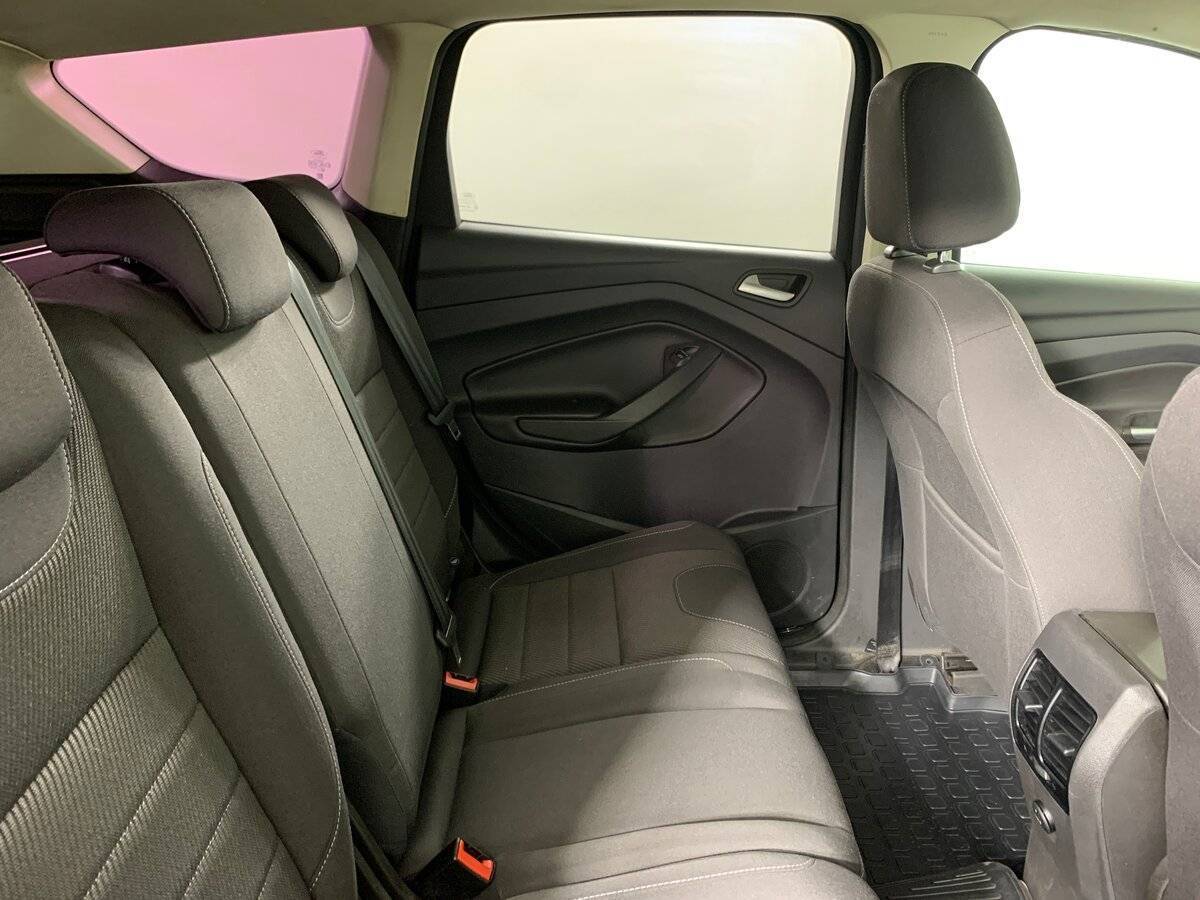 Купить Ford Kuga с пробегом. Фото: #16