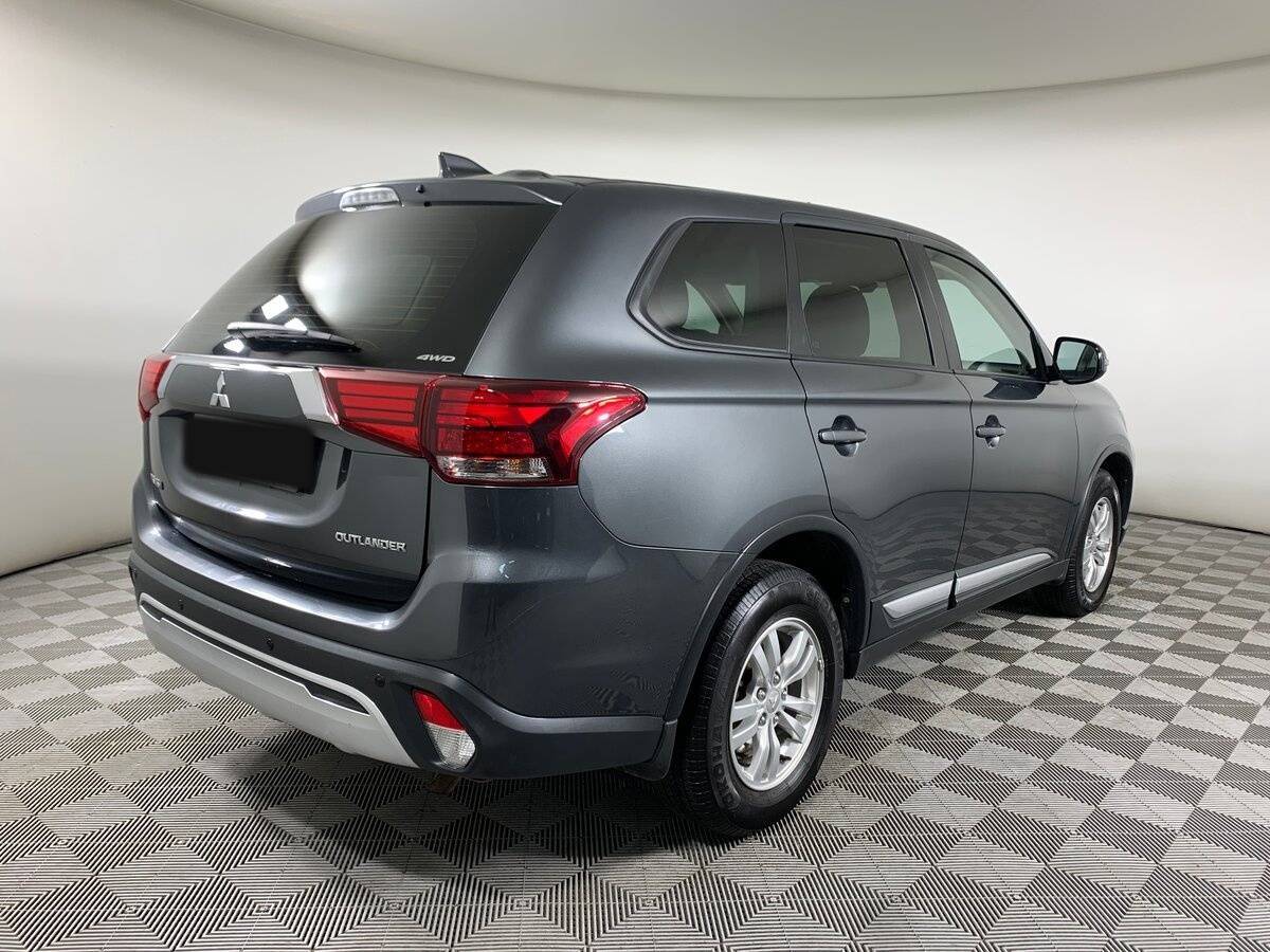 Купить Mitsubishi Outlander с пробегом. Фото: #4