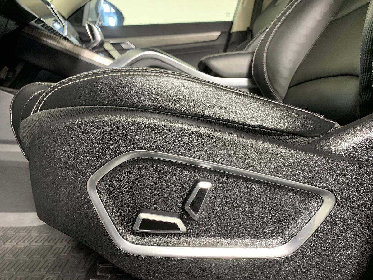 Купить Geely Atlas Pro с пробегом. Фото: #15