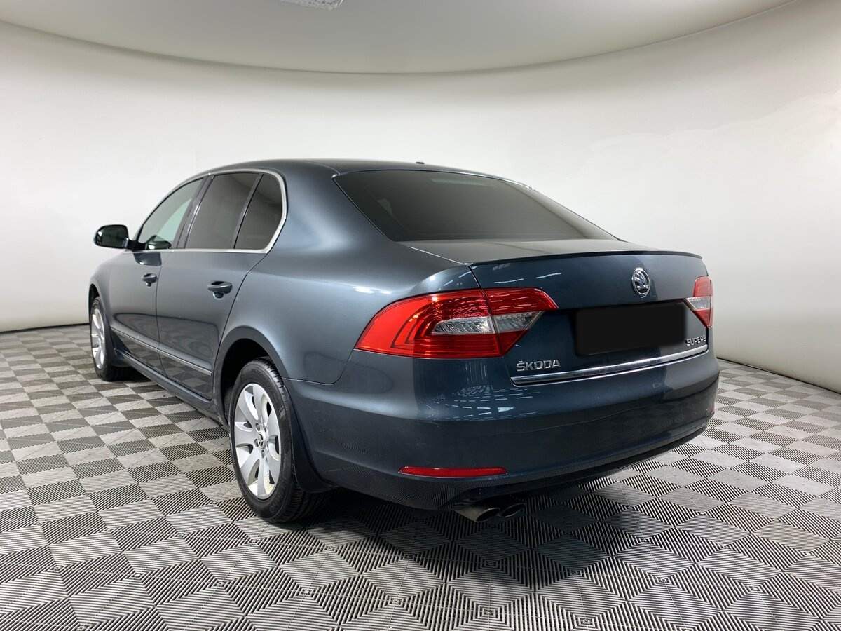 Купить Skoda Superb с пробегом. Фото: #7
