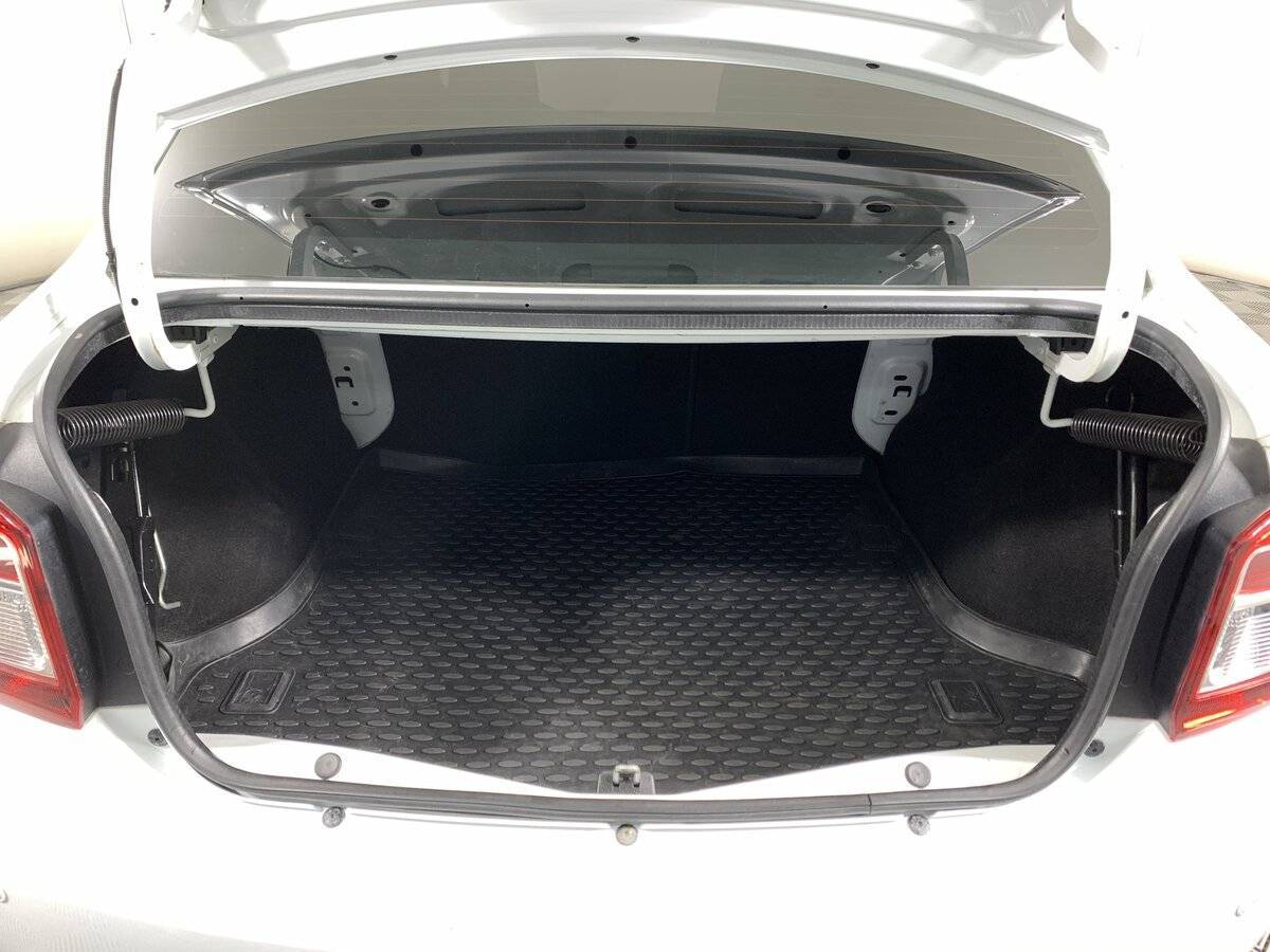 Купить Renault Logan с пробегом. Фото: #18