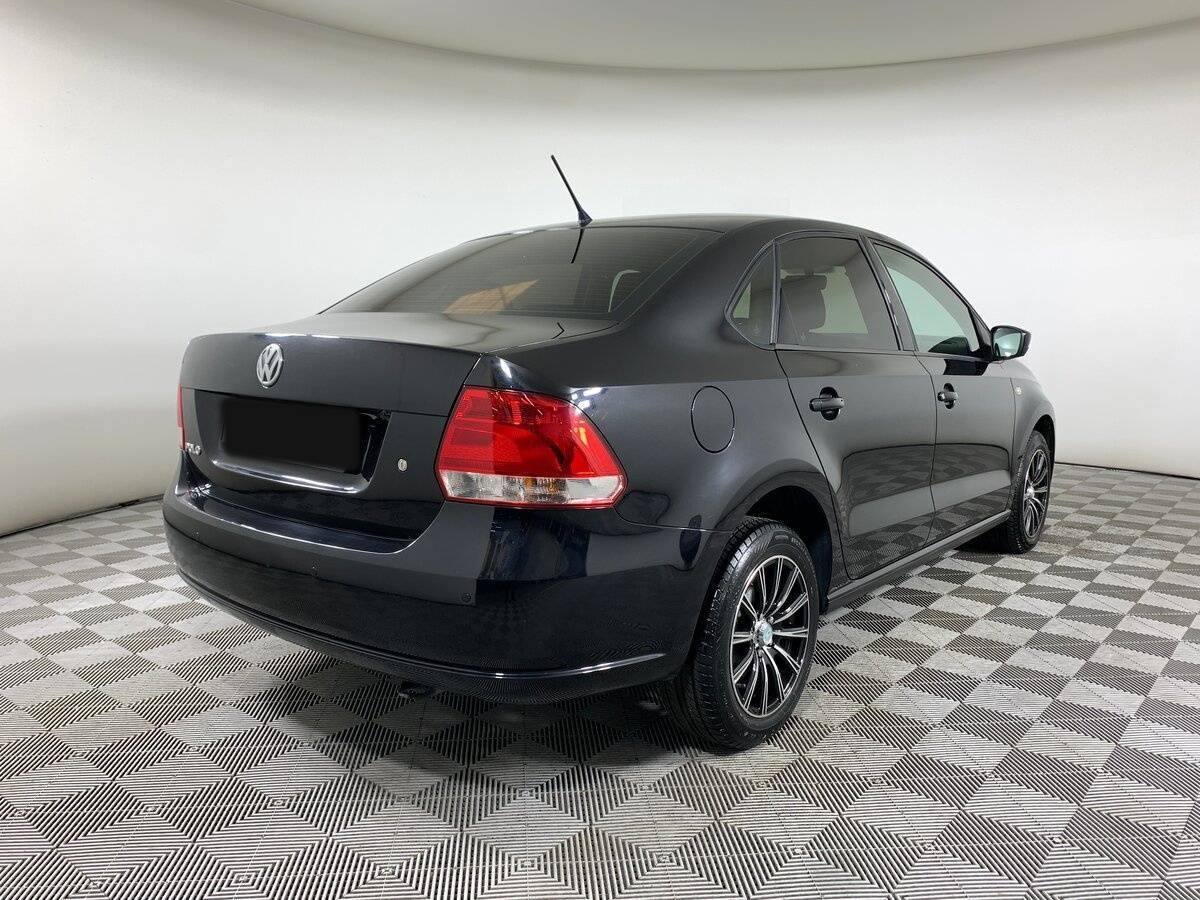 Купить Volkswagen Polo с пробегом. Фото: #4