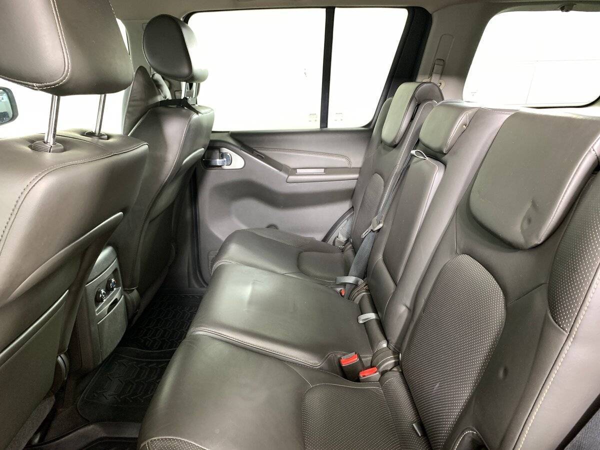 Купить Nissan Pathfinder с пробегом. Фото: #17