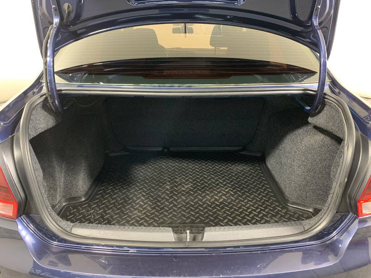 Купить Volkswagen Polo с пробегом. Фото: #18