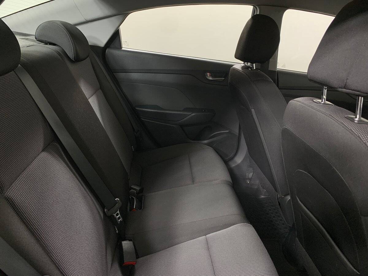 Купить Hyundai Solaris с пробегом. Фото: #16