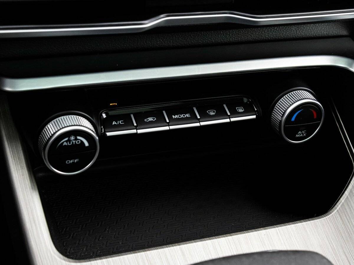 Купить Geely Coolray с пробегом. Фото: #14