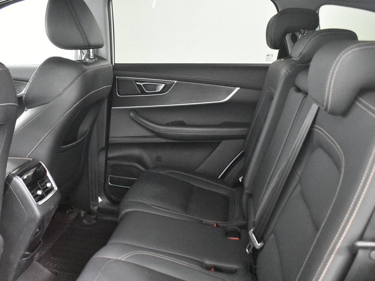 Купить Chery Tiggo 8 с пробегом. Фото: #13