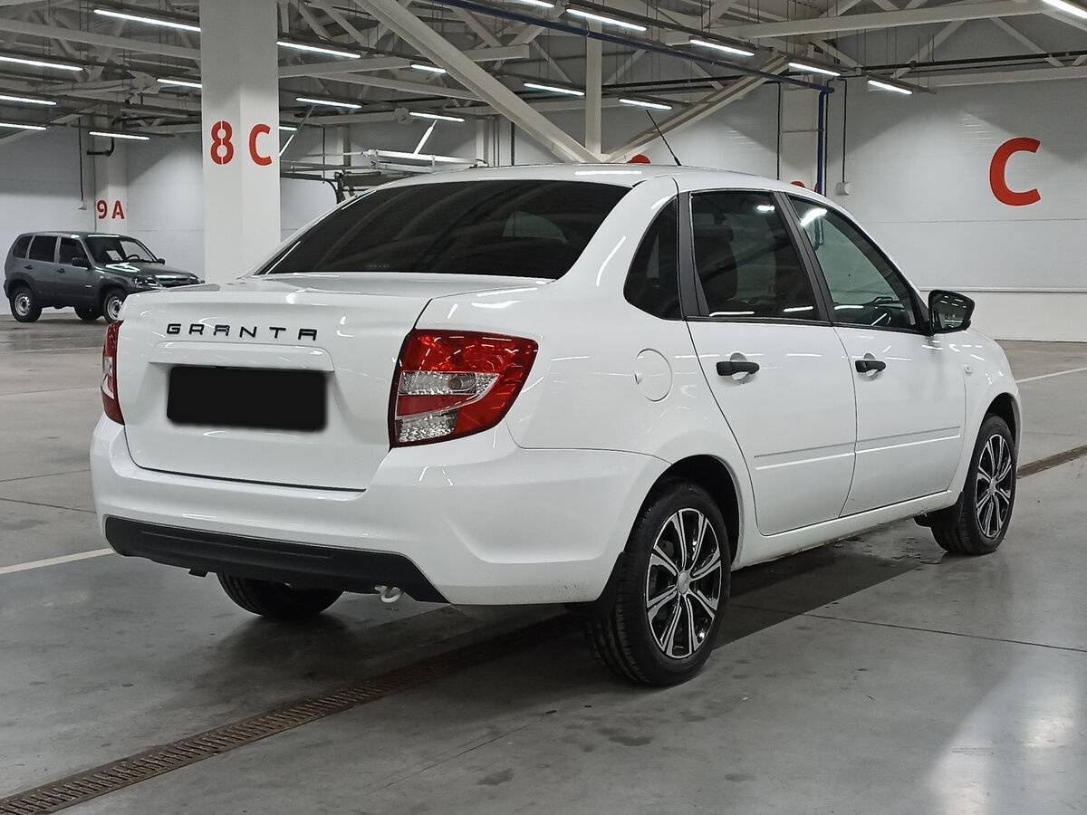 Купить Lada (ВАЗ) Granta с пробегом. Фото: #4