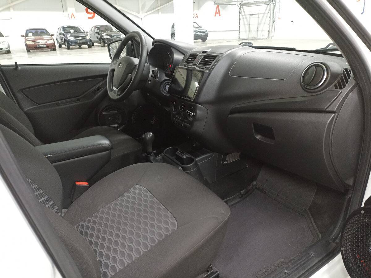 Купить Lada (ВАЗ) Granta с пробегом. Фото: #10