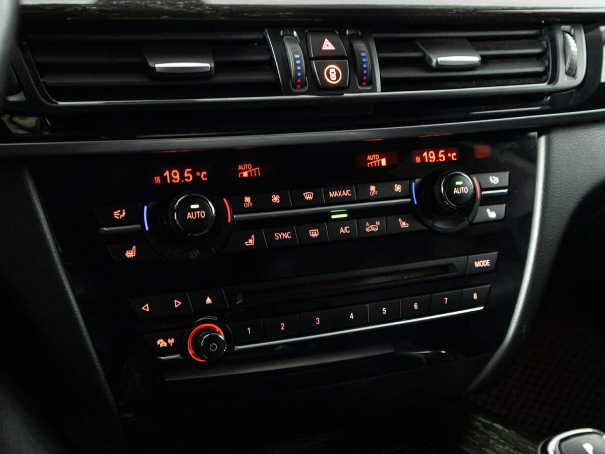 Купить BMW X5 с пробегом. Фото: #21