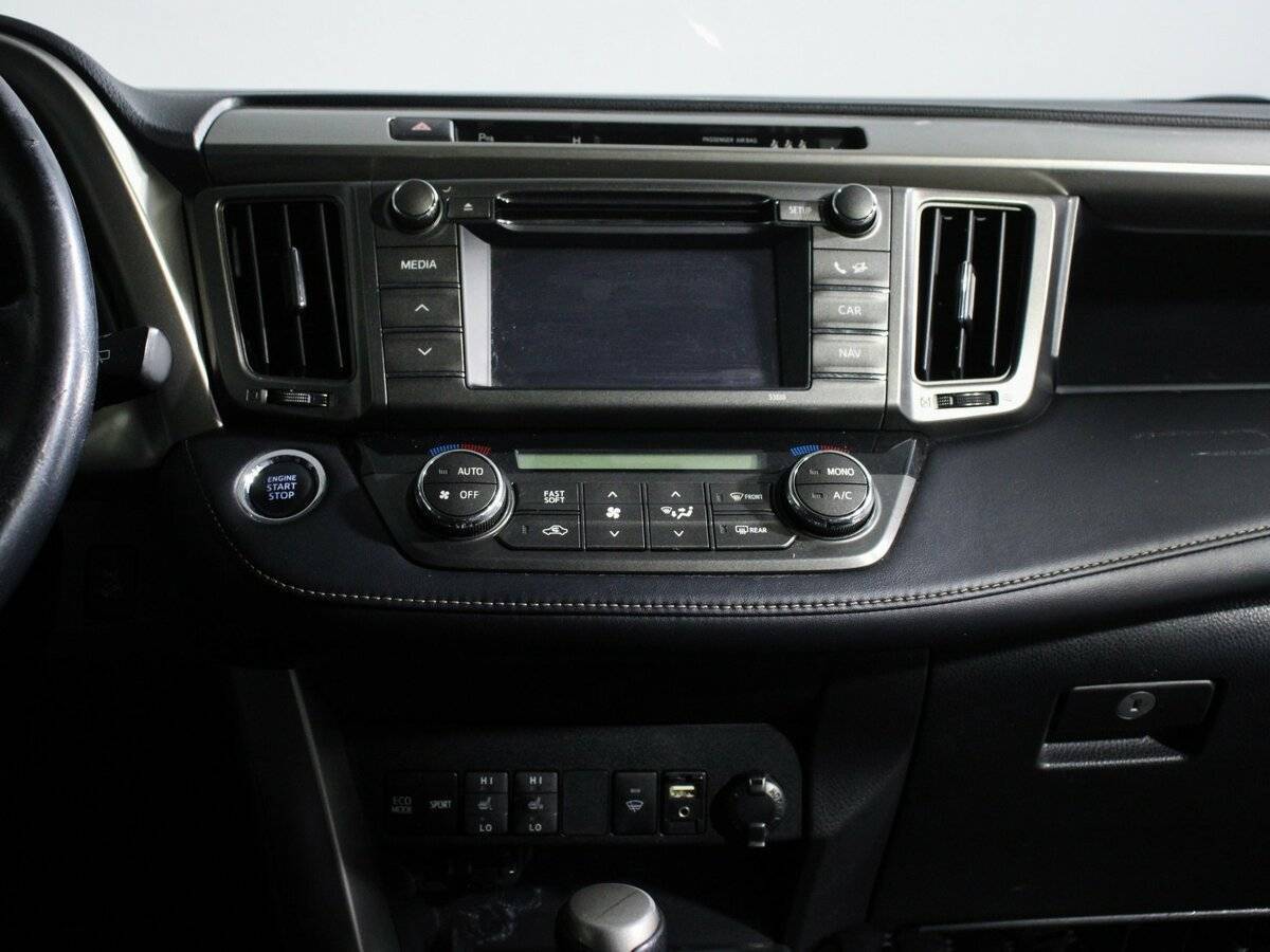 Купить Toyota RAV4 с пробегом. Фото: #12