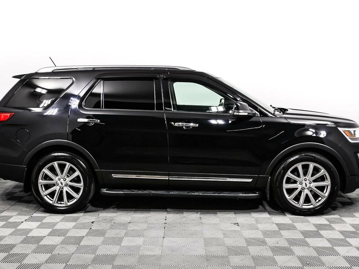 Купить Ford Explorer с пробегом. Фото: #3