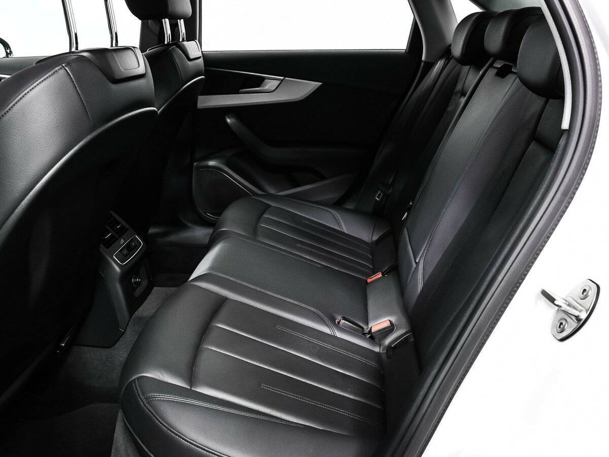 Купить Audi A4 с пробегом. Фото: #13
