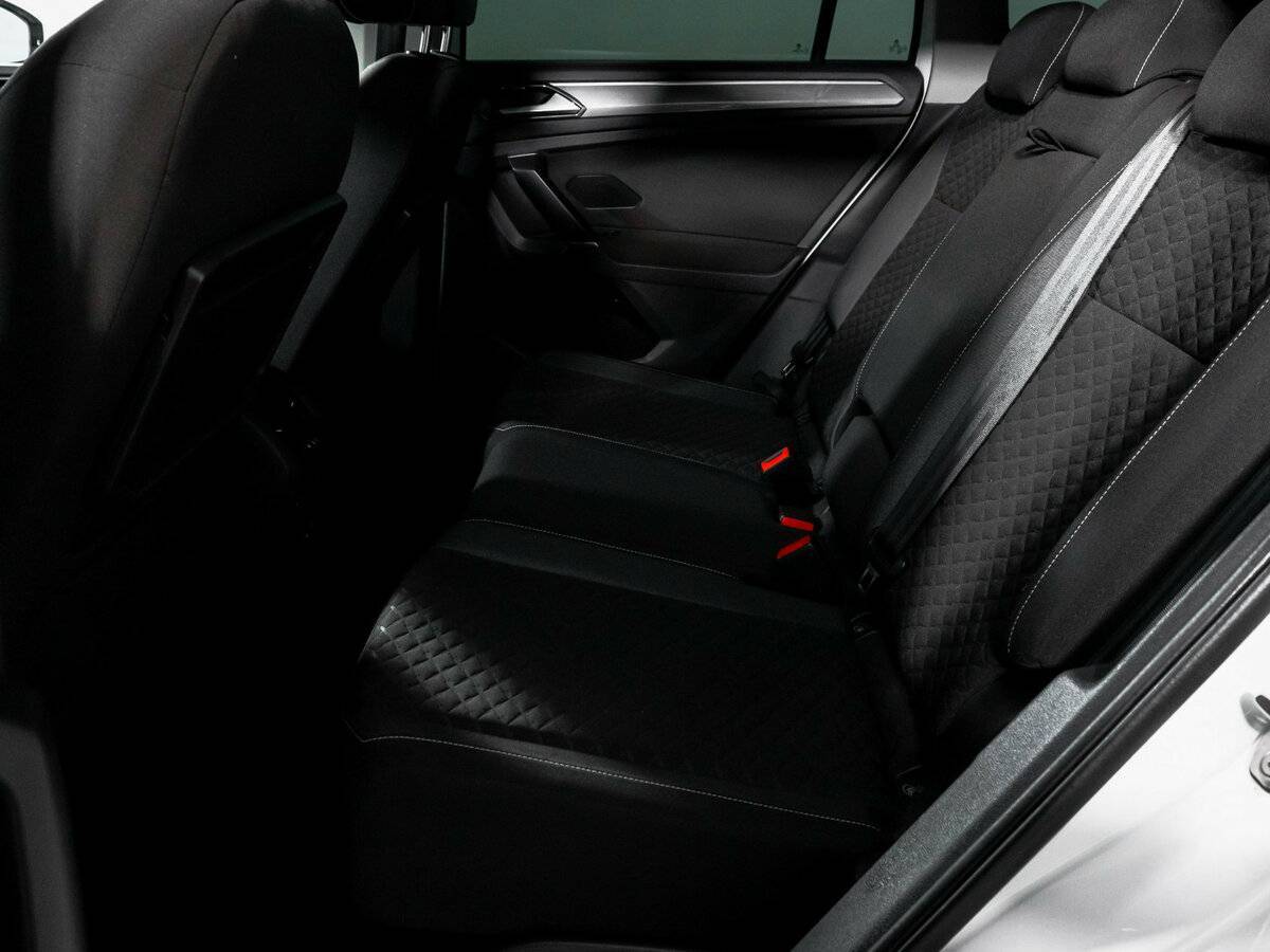 Купить Volkswagen Tiguan с пробегом. Фото: #9