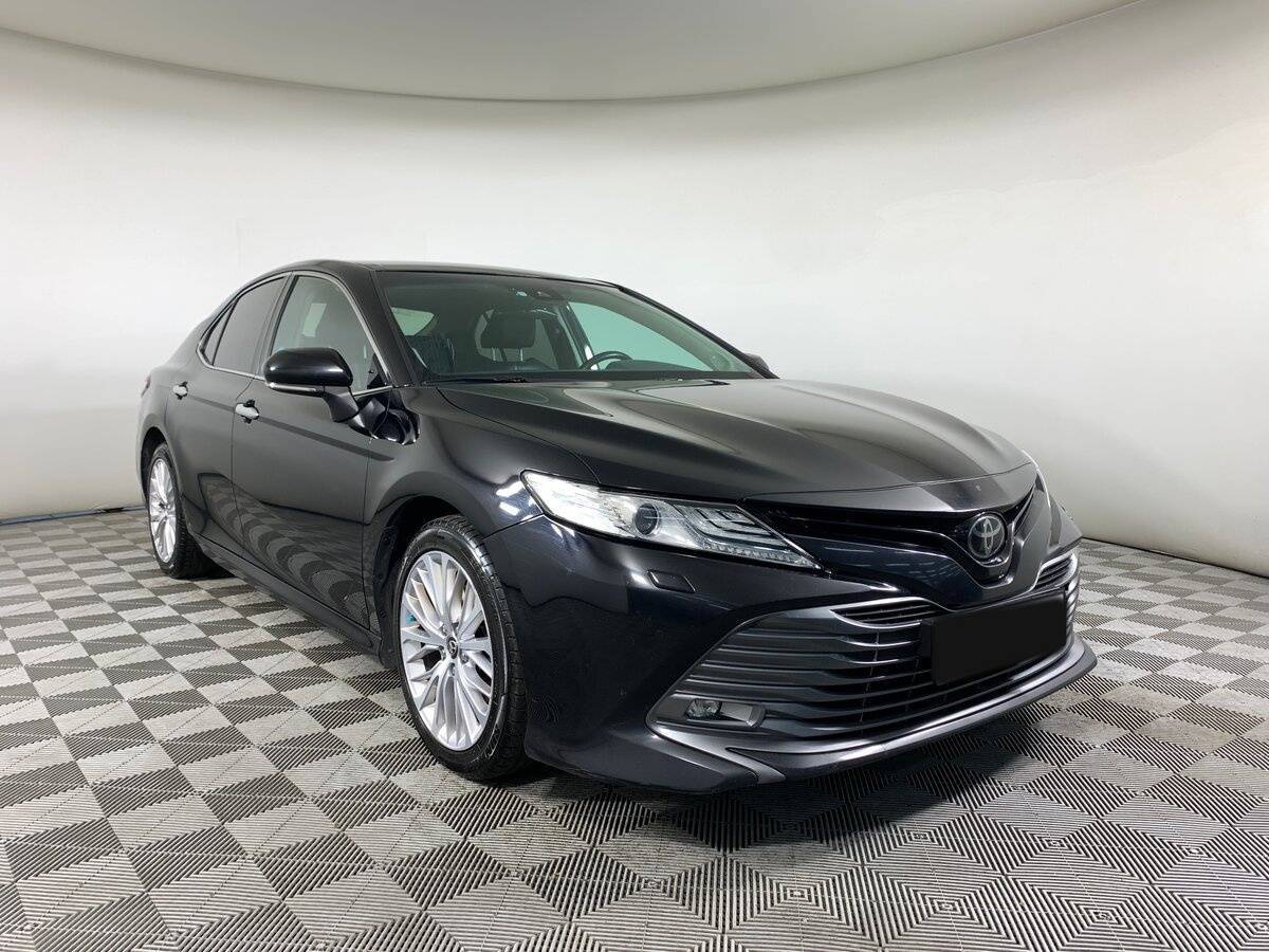 Купить Toyota Camry с пробегом. Фото: #2