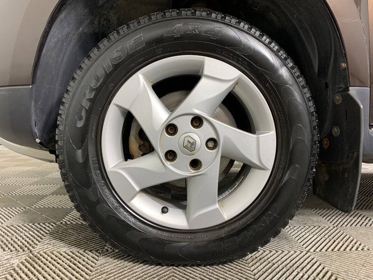 Купить Renault Duster с пробегом. Фото: #9