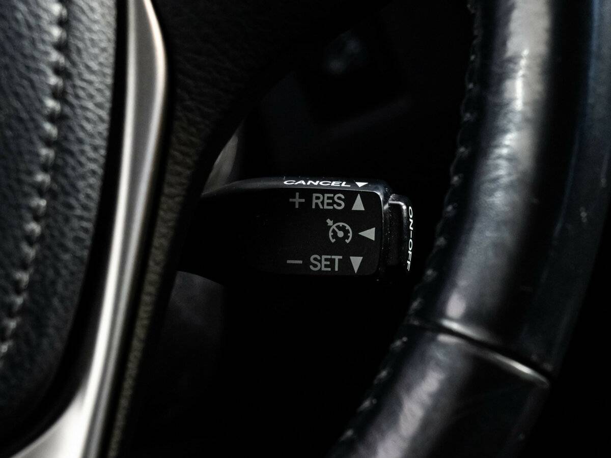 Купить Toyota RAV4 с пробегом. Фото: #14