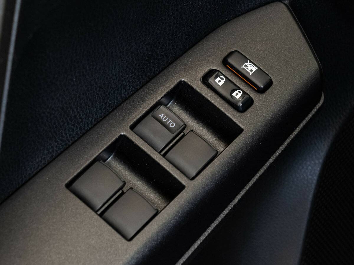 Купить Toyota RAV4 с пробегом. Фото: #16