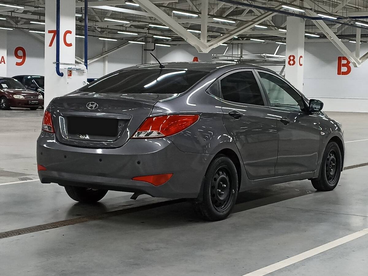 Купить Hyundai Solaris с пробегом. Фото: #4