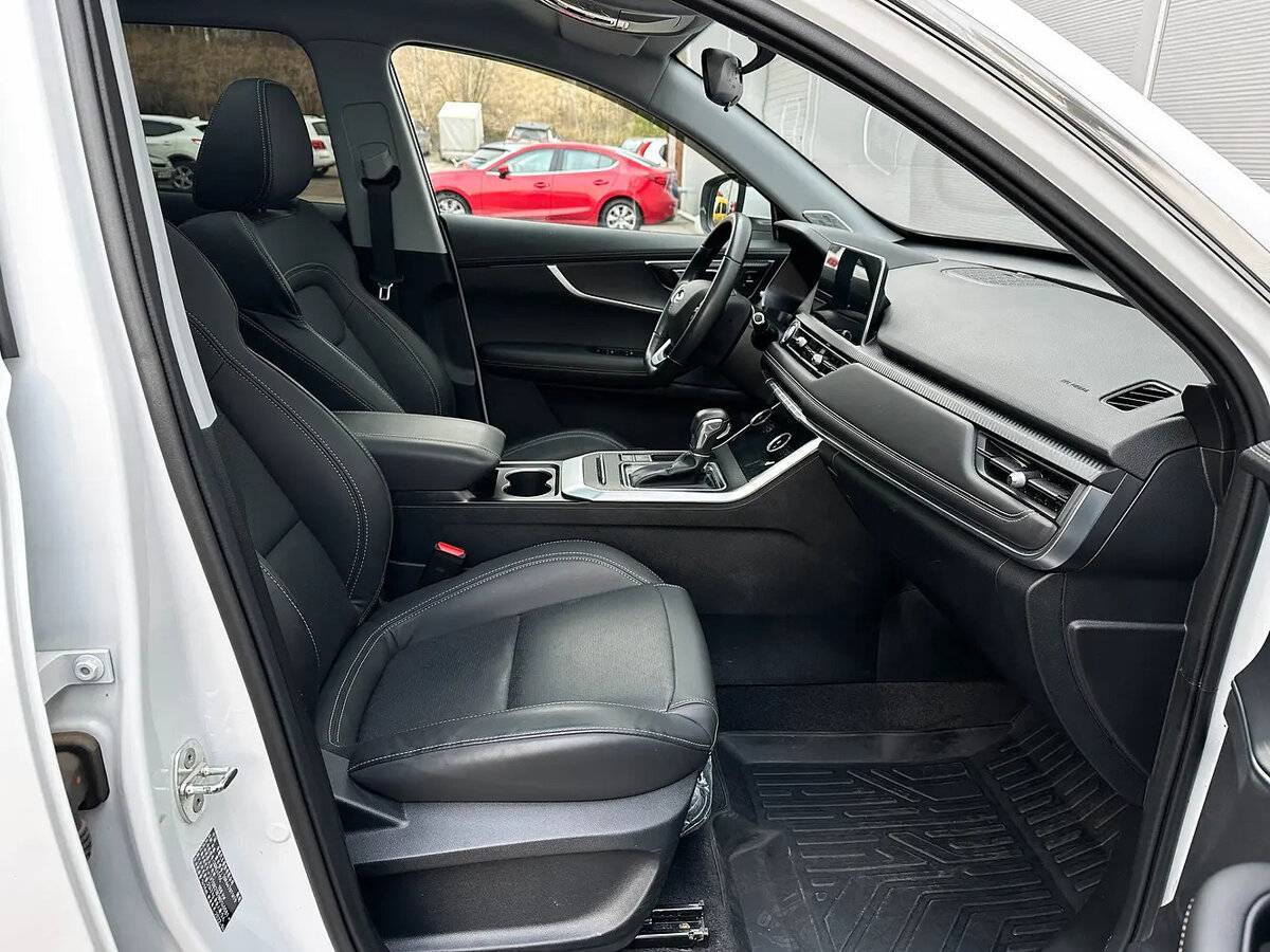 Купить Chery Tiggo 8 с пробегом. Фото: #11