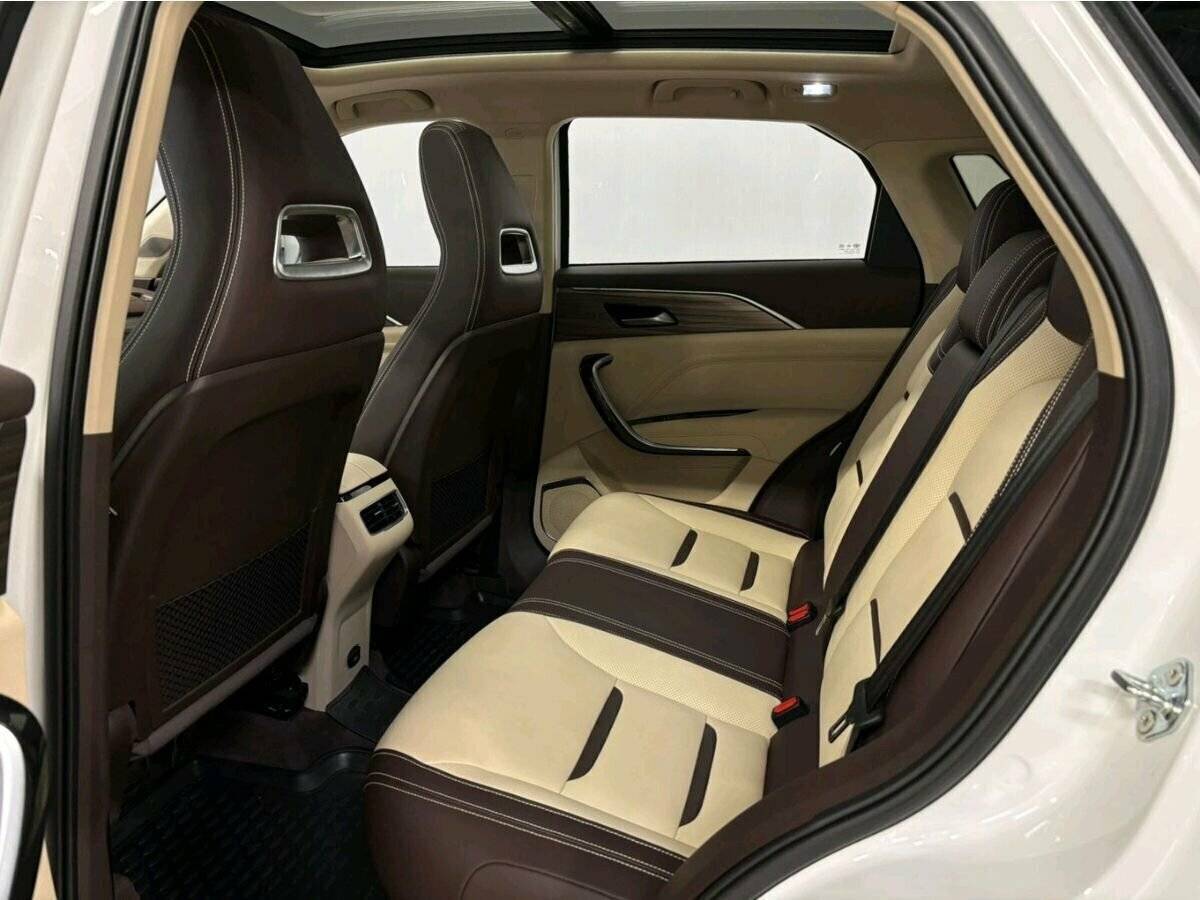 Купить FAW Bestune T77 с пробегом. Фото: #16