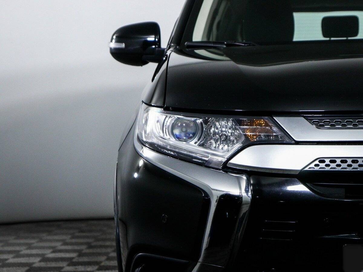 Купить Mitsubishi Outlander с пробегом. Фото: #15