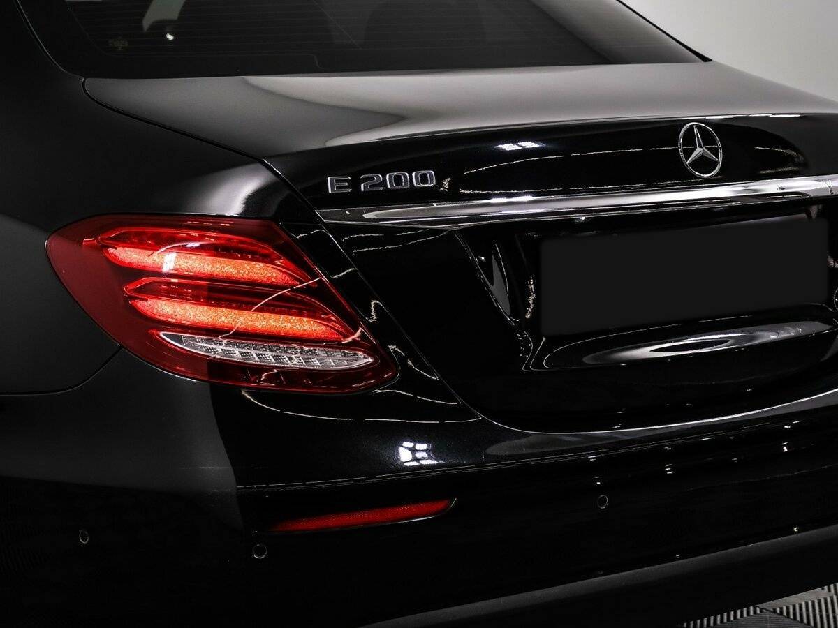 Купить Mercedes-Benz E-Класс с пробегом. Фото: #13