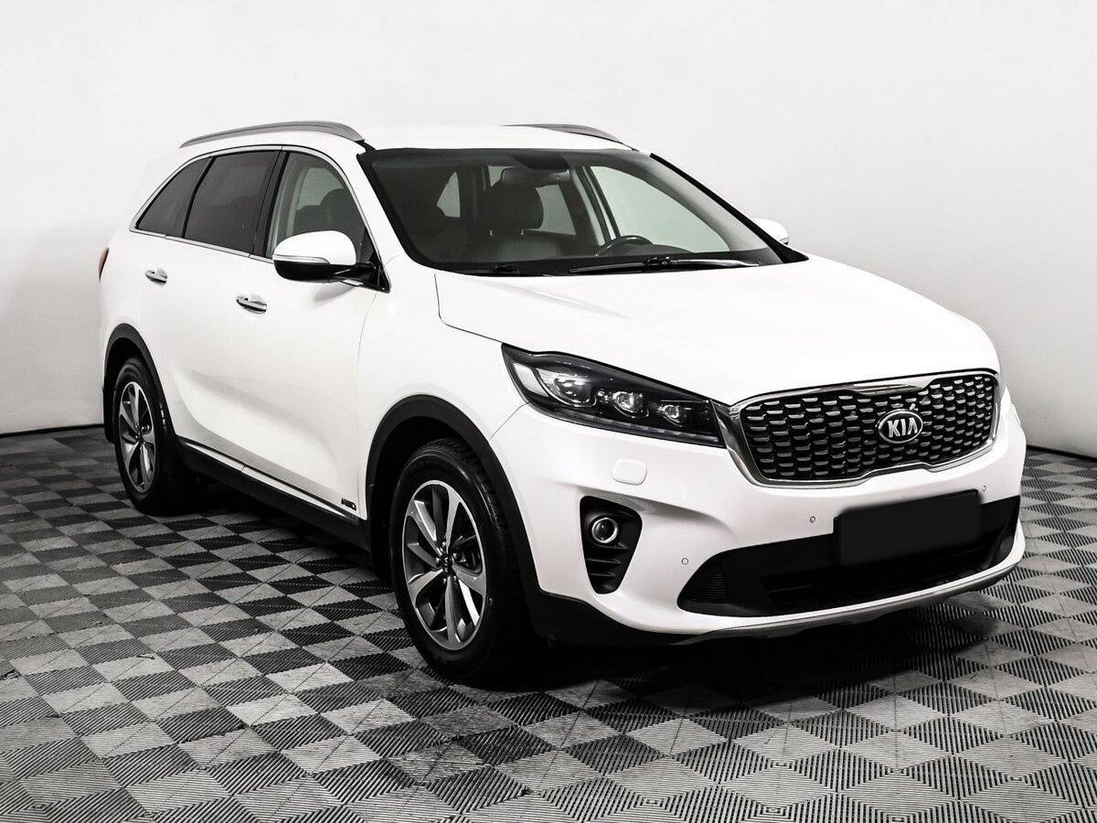Купить Kia Sorento с пробегом. Фото: #2