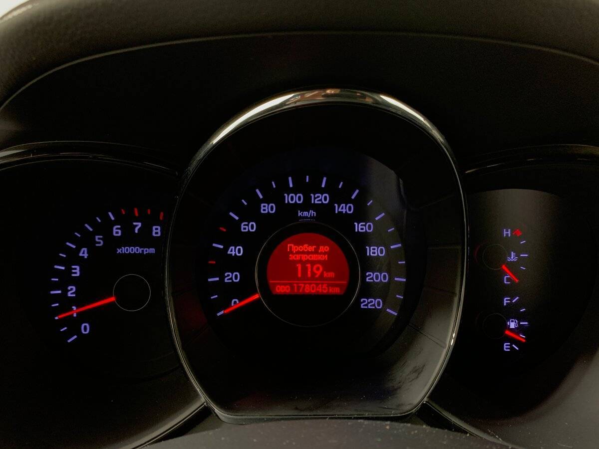 Купить Kia Rio с пробегом. Фото: #13