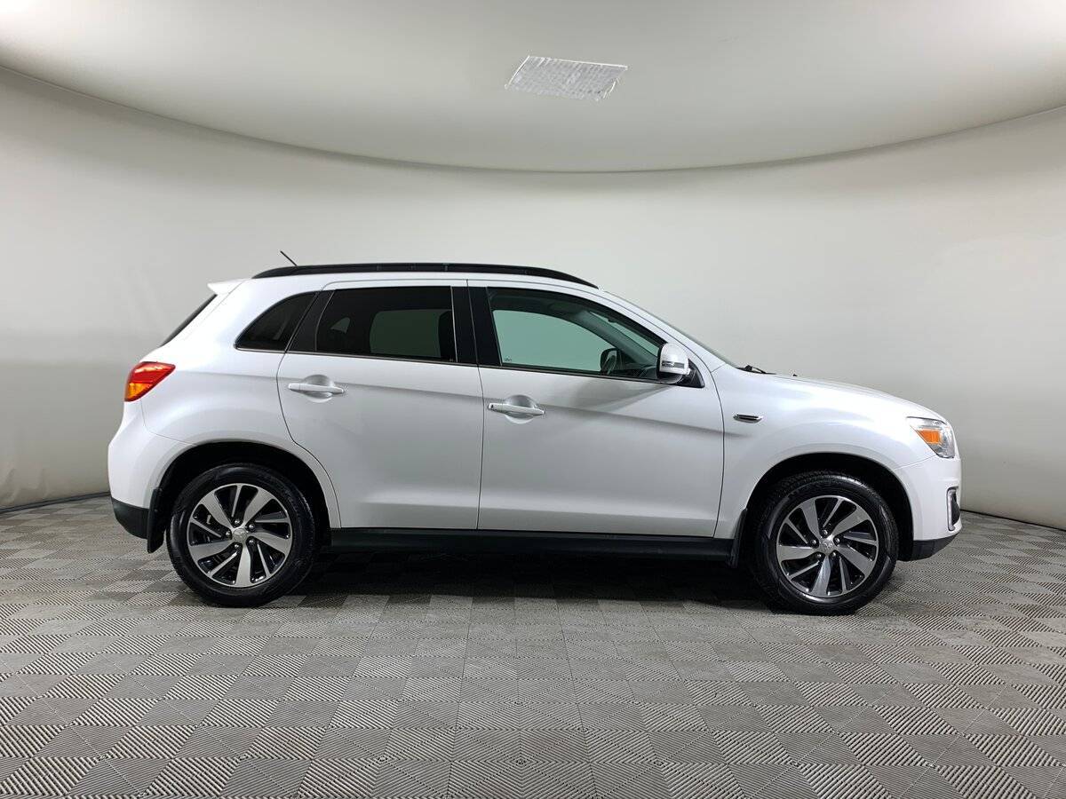 Купить Mitsubishi ASX с пробегом. Фото: #3