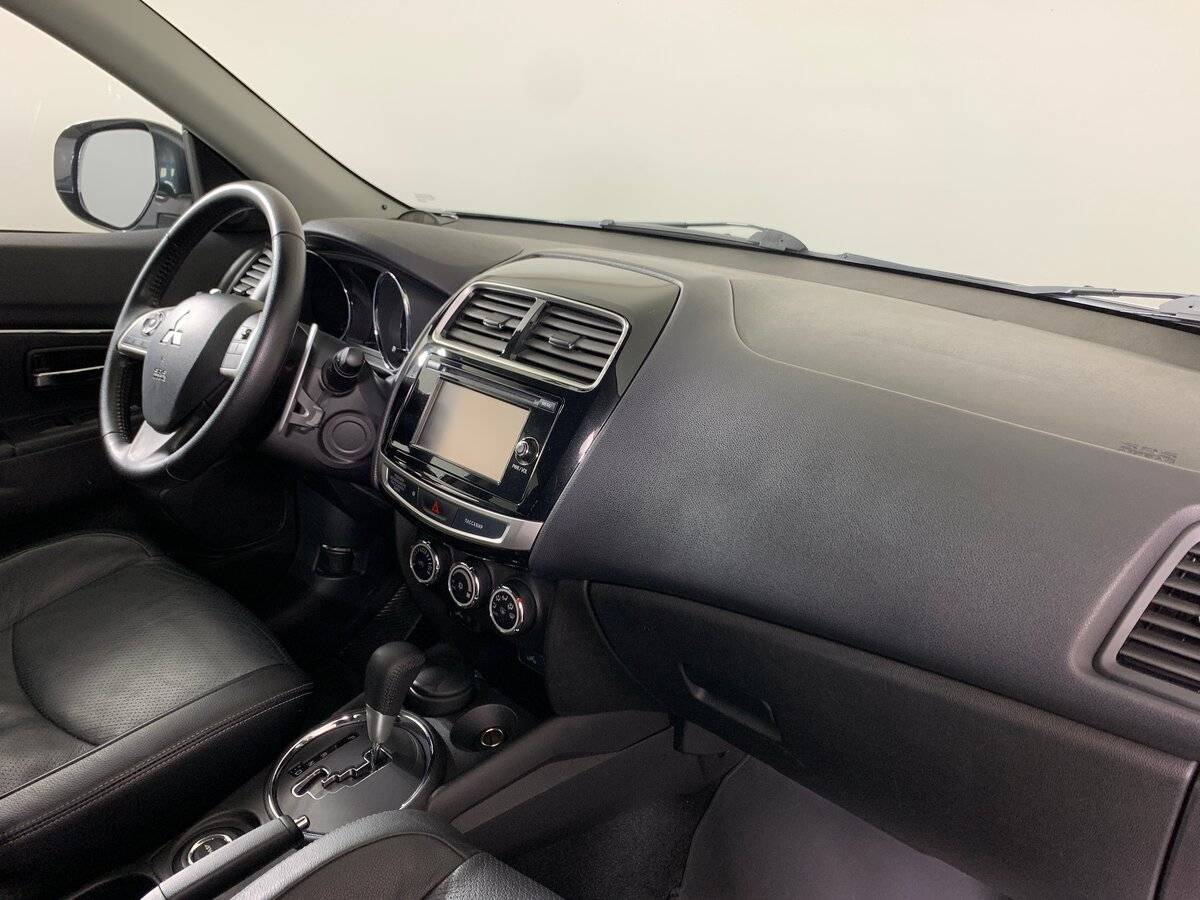 Купить Mitsubishi ASX с пробегом. Фото: #12