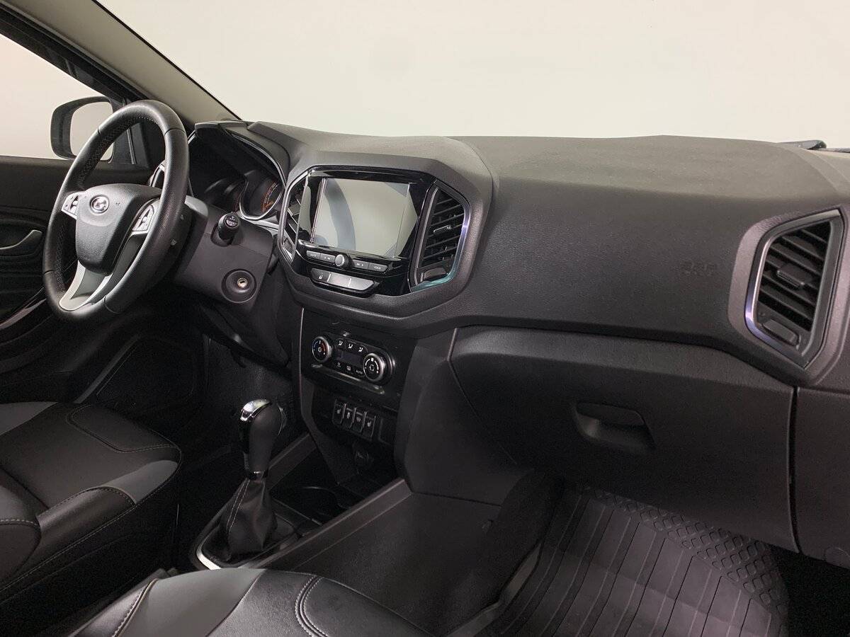 Купить Lada (ВАЗ) XRAY с пробегом. Фото: #12