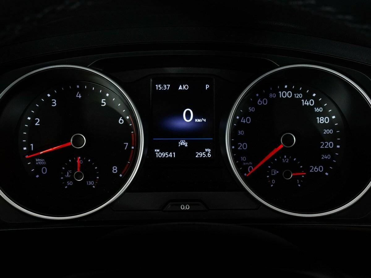 Купить Volkswagen Tiguan с пробегом. Фото: #15