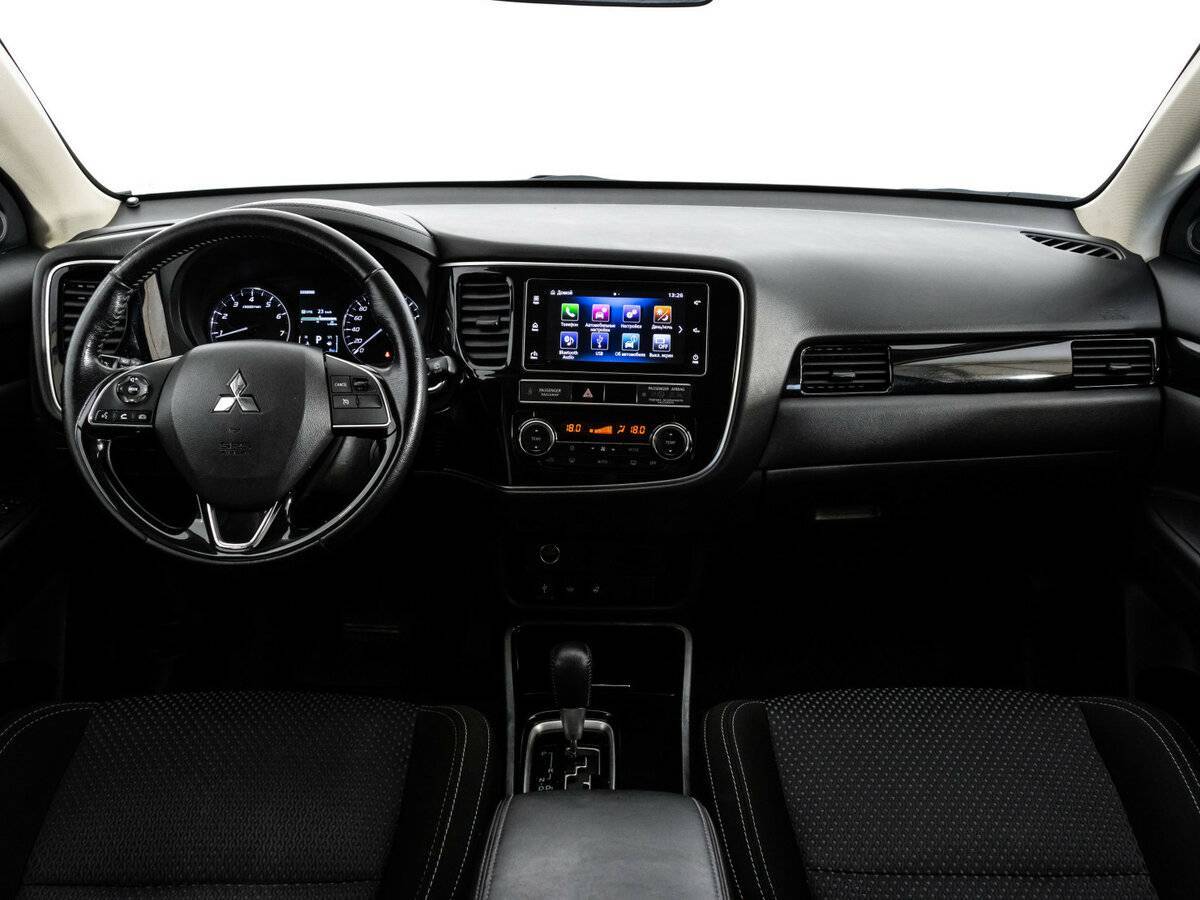 Купить Mitsubishi Outlander с пробегом. Фото: #9