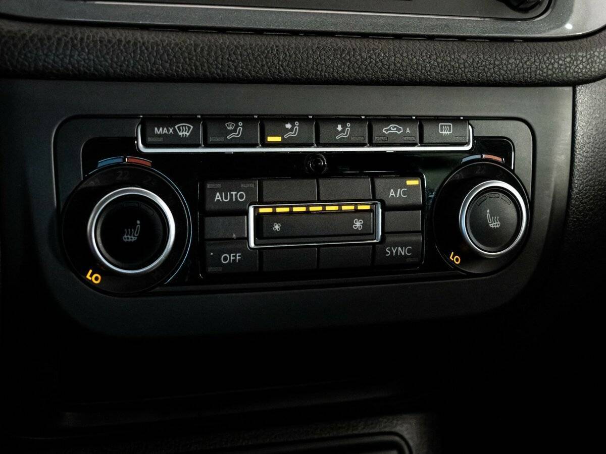 Купить Volkswagen Tiguan с пробегом. Фото: #16