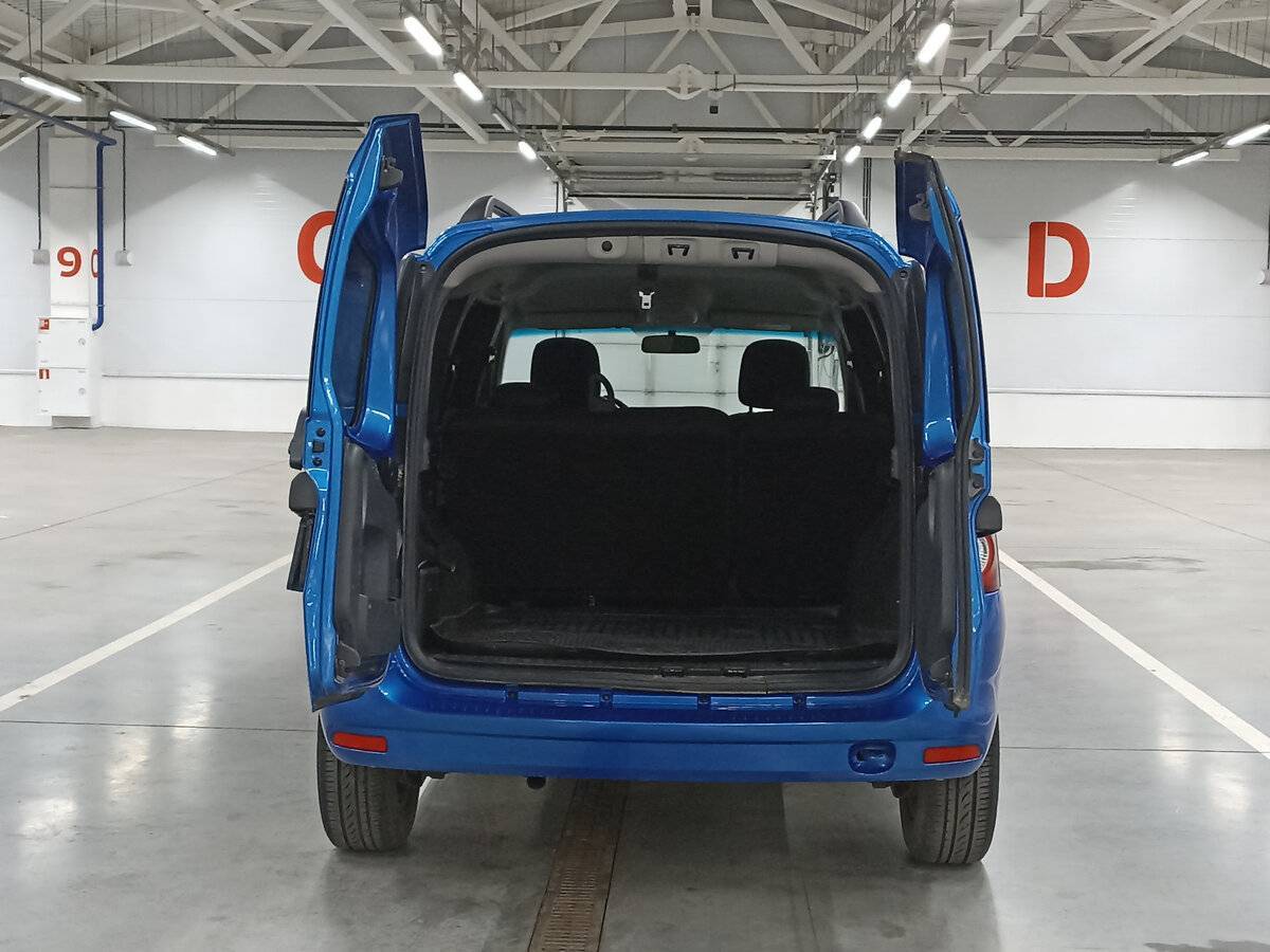 Купить Lada (ВАЗ) Largus с пробегом. Фото: #9