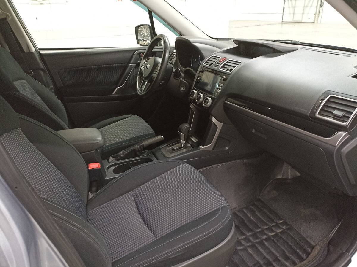Купить Subaru Forester с пробегом. Фото: #10