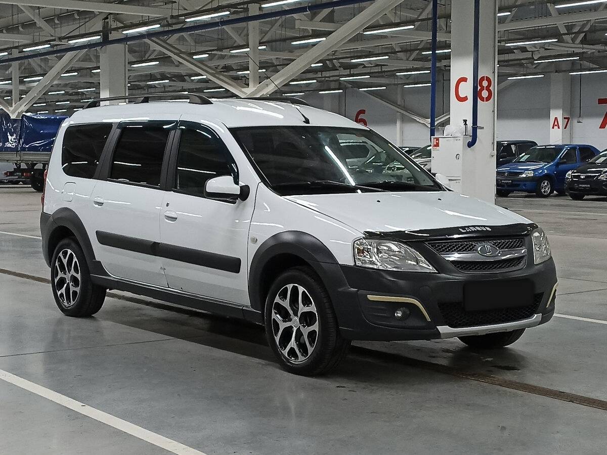 Купить Lada (ВАЗ) Largus с пробегом. Фото: #2