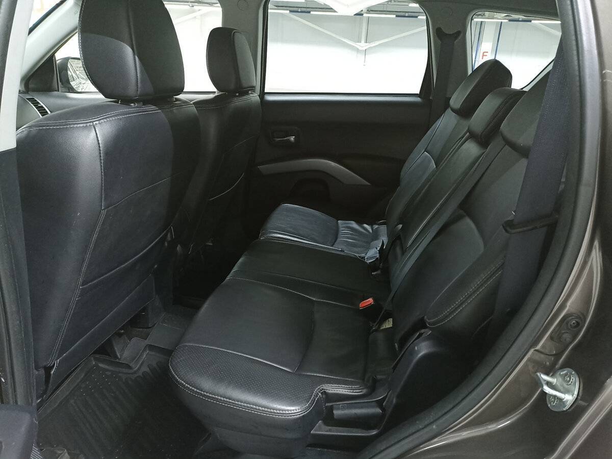 Купить Citroen C-Crosser с пробегом. Фото: #11