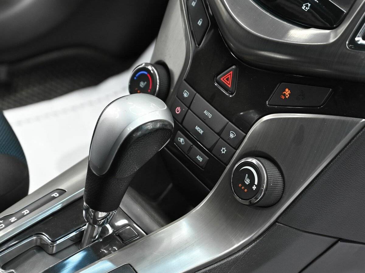 Купить Chevrolet Cruze с пробегом. Фото: #10