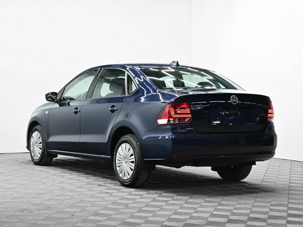 Купить Volkswagen Polo с пробегом. Фото: #2